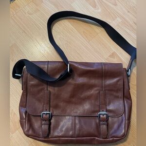 Fossil Graham Leather Messenger Bag